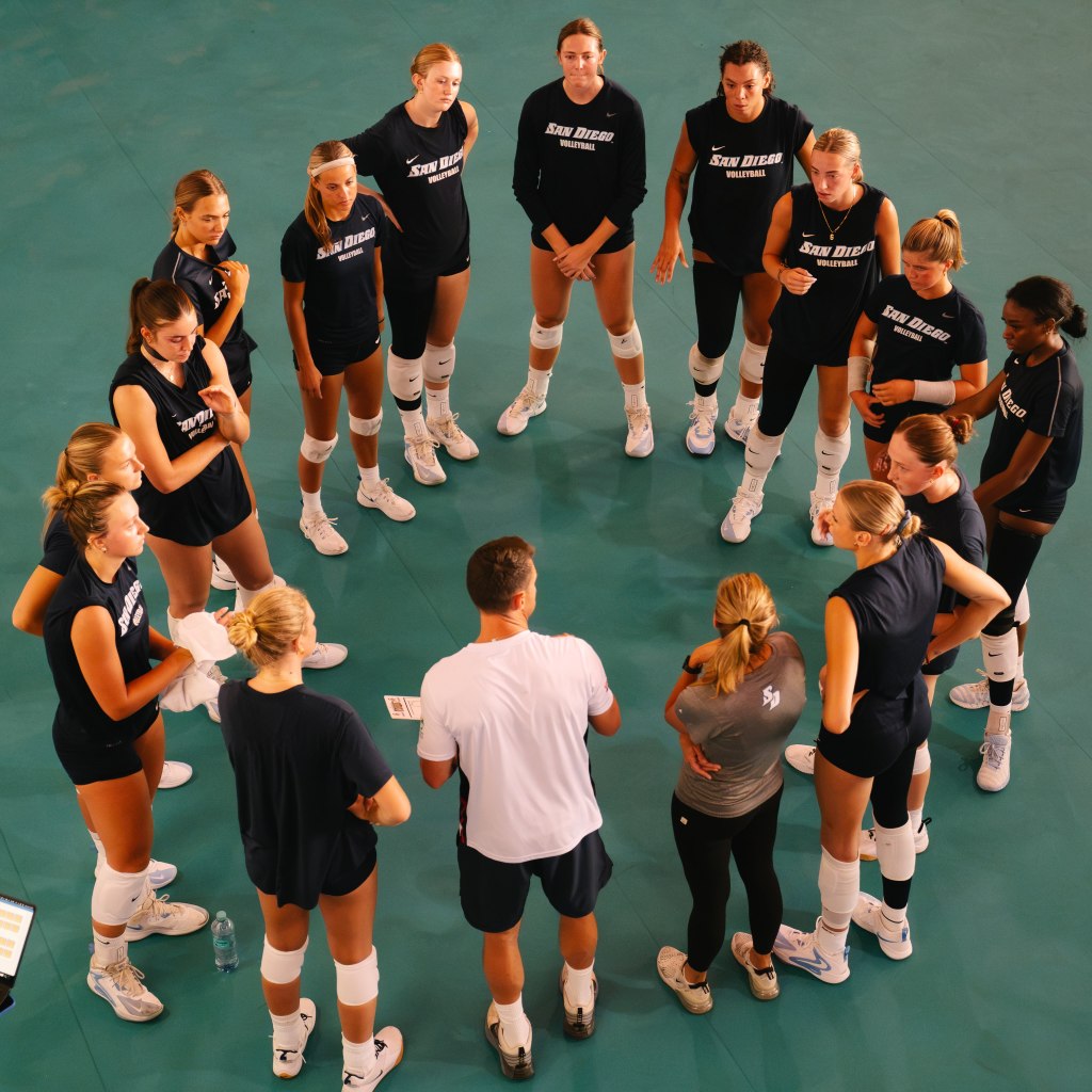 USD women’s volleyball brings home FISU&nbsp;gold